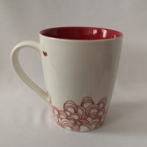 Collectible Starbucks New Bone China Coffee / Tea Mug 2009 Red Heart Design